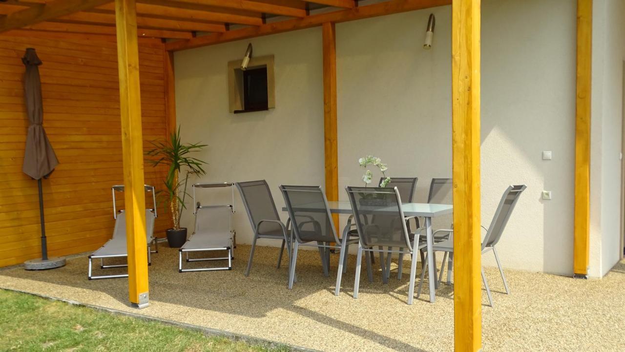 Kimy Home Mojmírovce Esterno foto